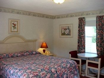 Rocky River Inn New Milford Extérieur photo